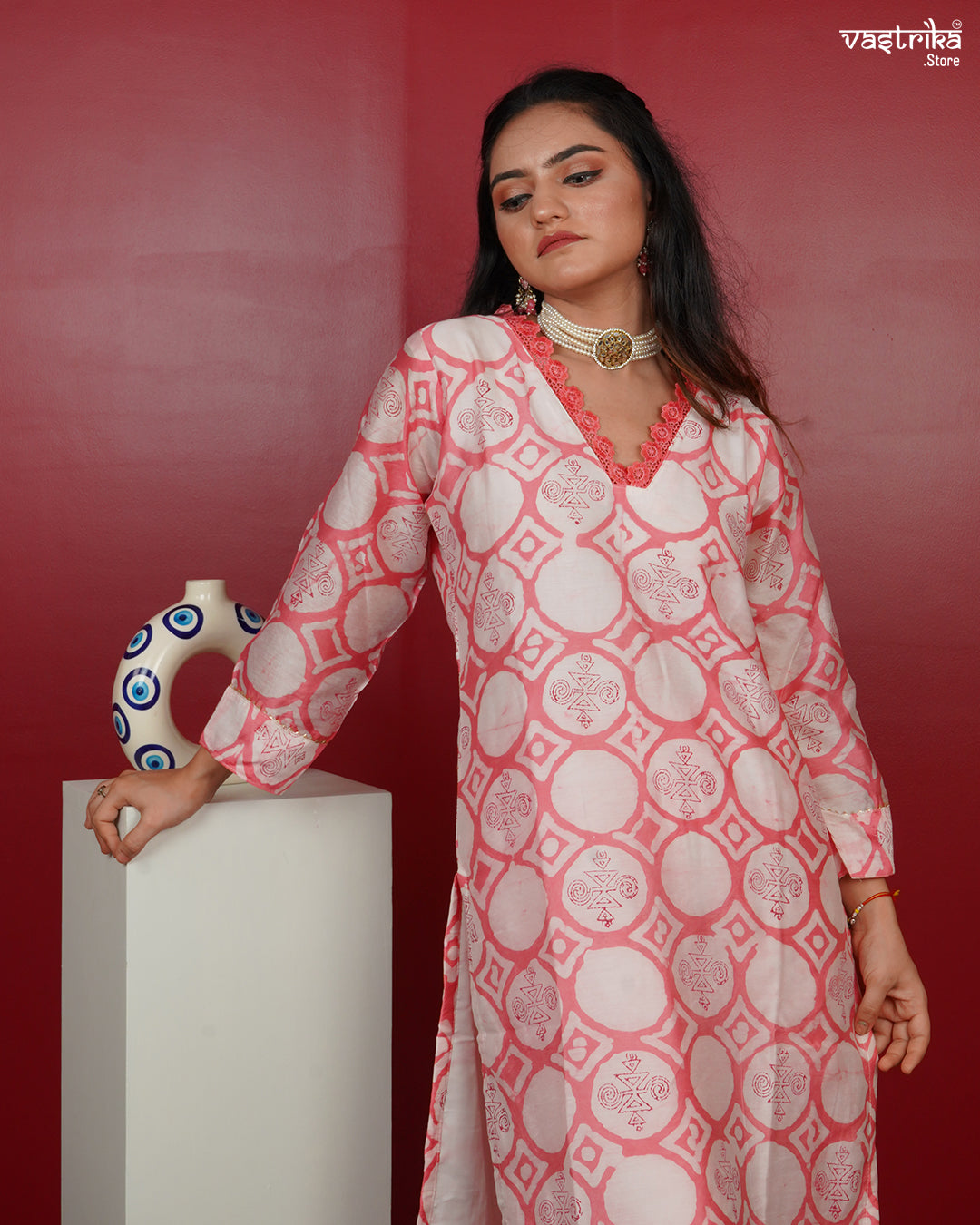 Printed Kurti Set with Lace Detailing