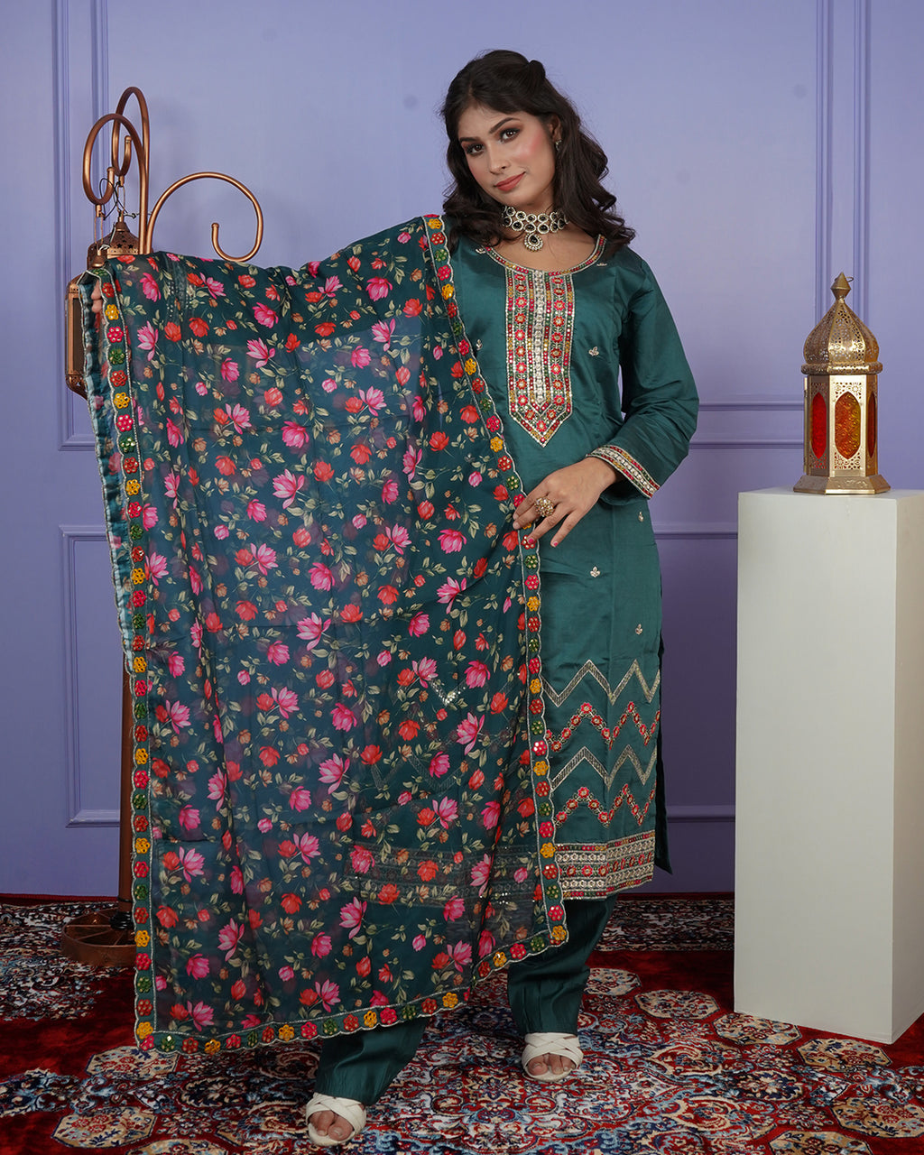 Straight-Cut Thread Work Kurti Set
