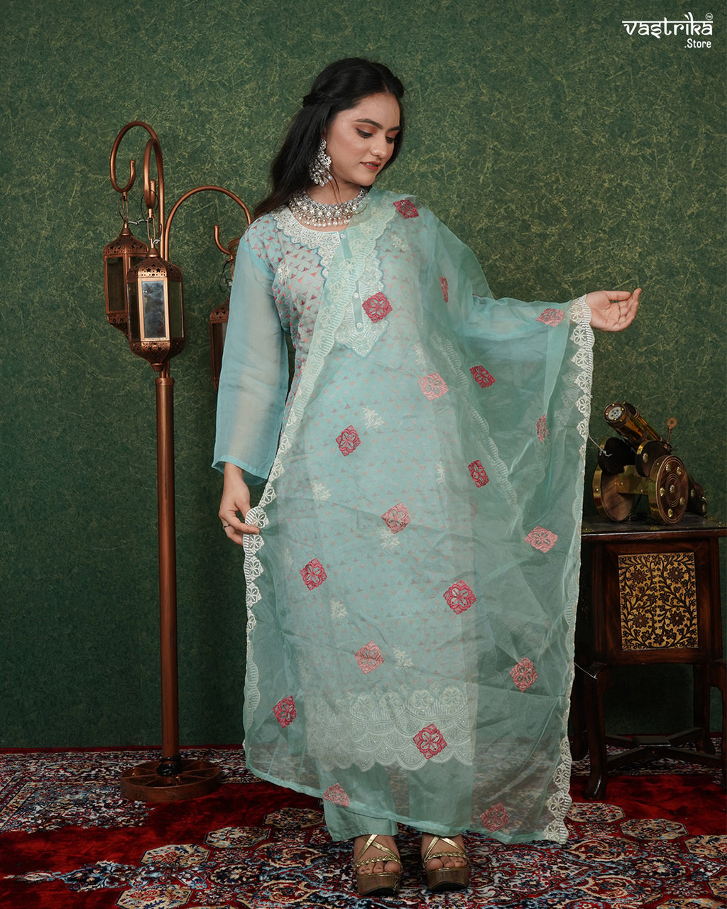 Elegant Chikankari Kurti Set