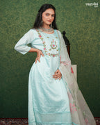 Elegant Thread-Embroidered Kurti Set