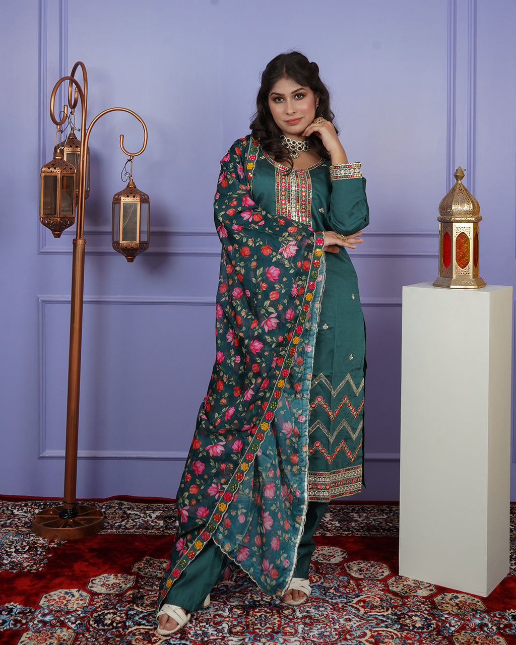 Straight-Cut Thread Work Kurti Set