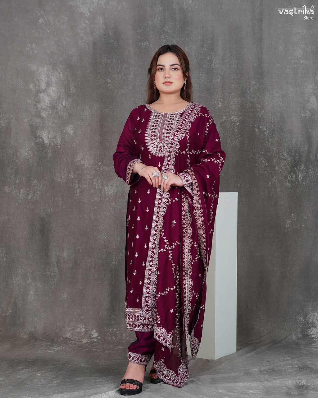 Round Neck Kurti Set with Jaal Dupatt