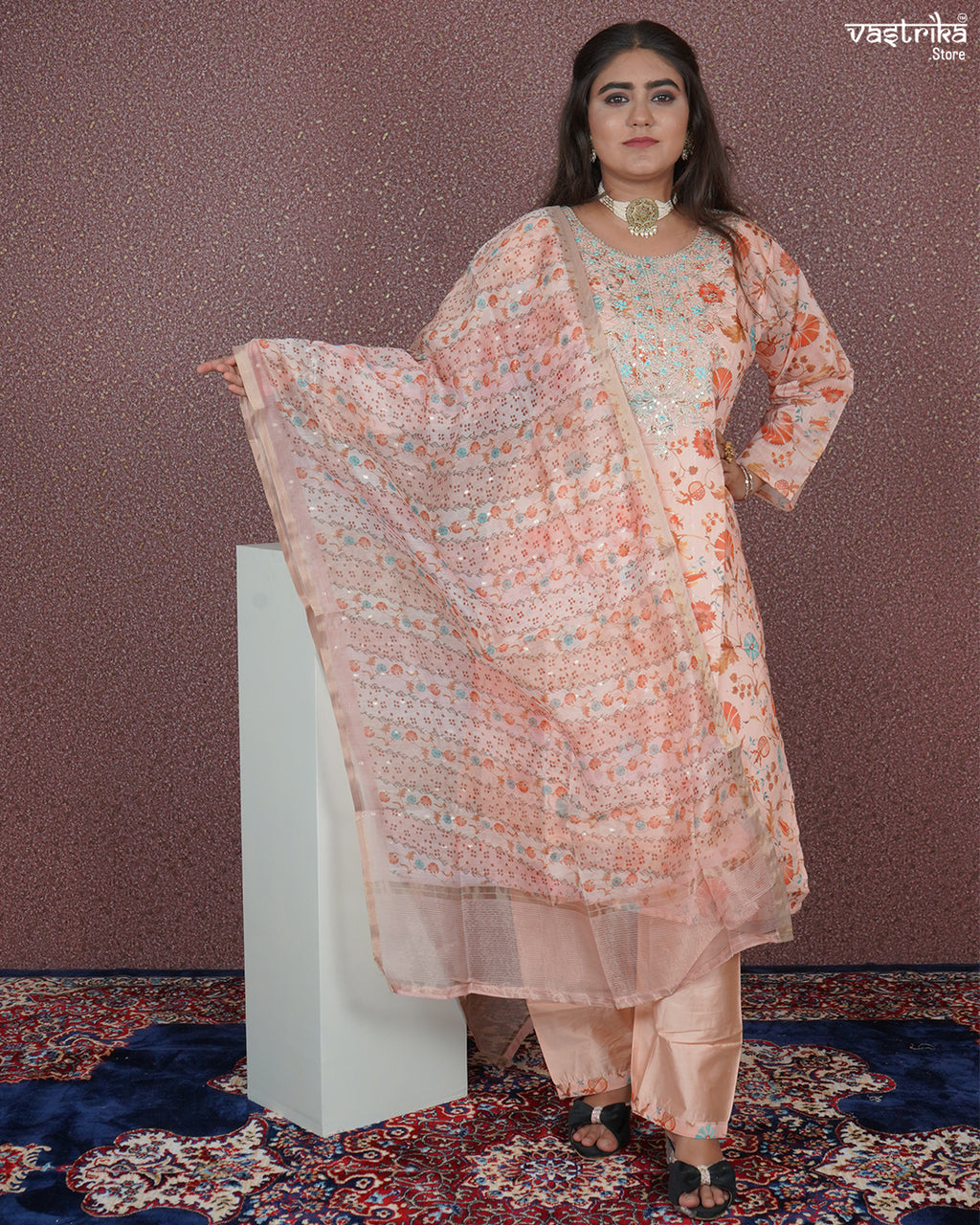 Straight Jari Work Kurti Set