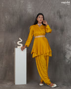 V-Collar Cord Set with Belt