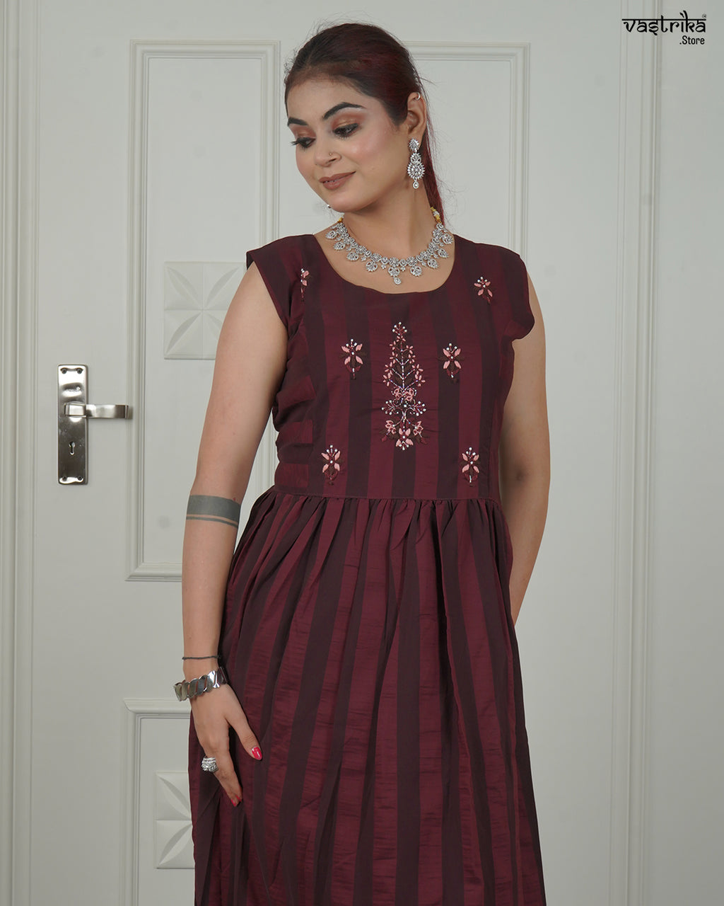 Contrast Charm Kurti Set