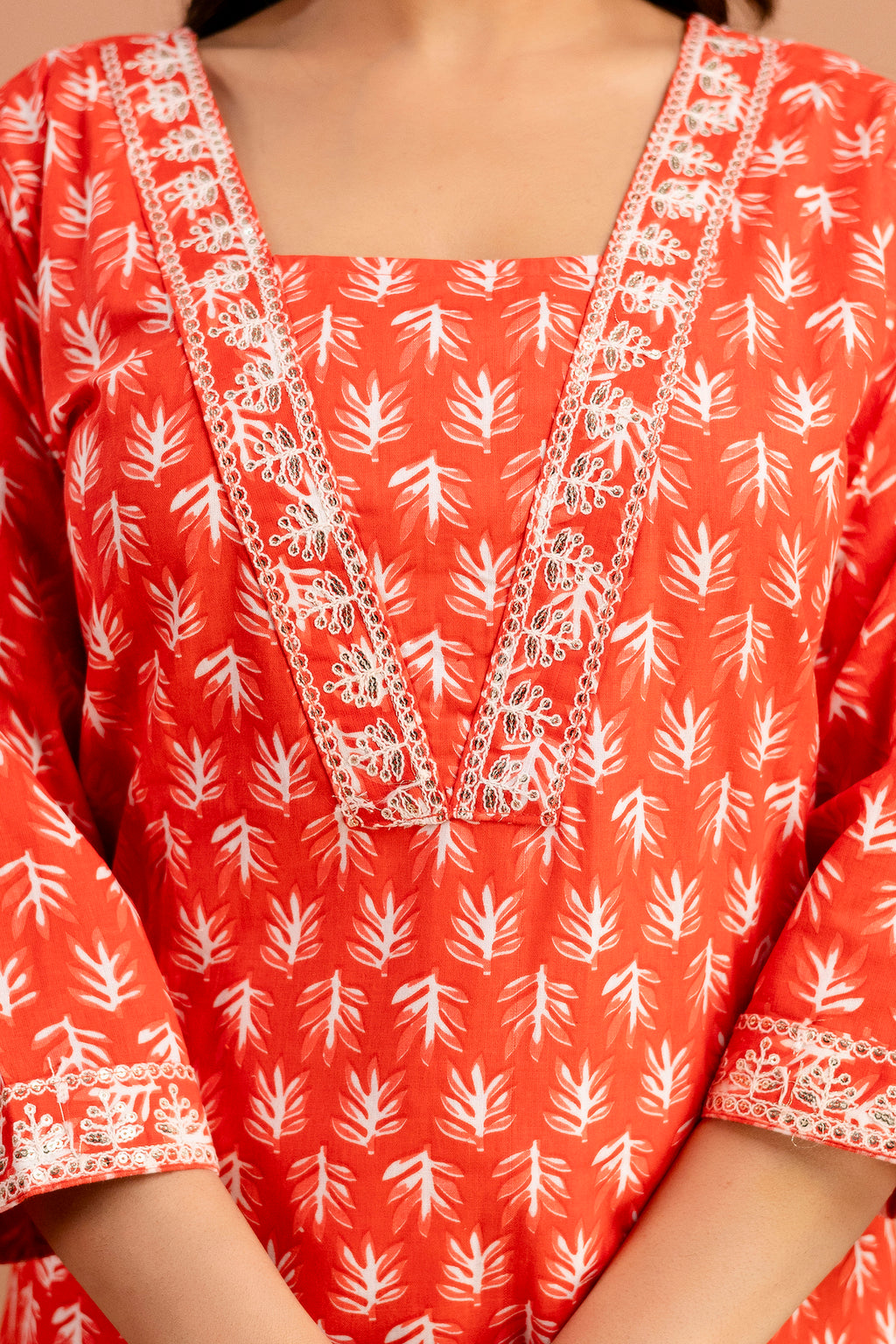Printed Kurti with Resham Work V-Neck