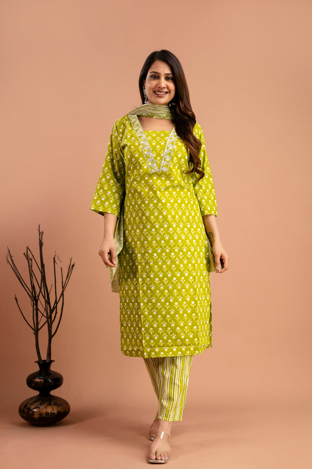 Printed Resham Work V-Neck Kurti