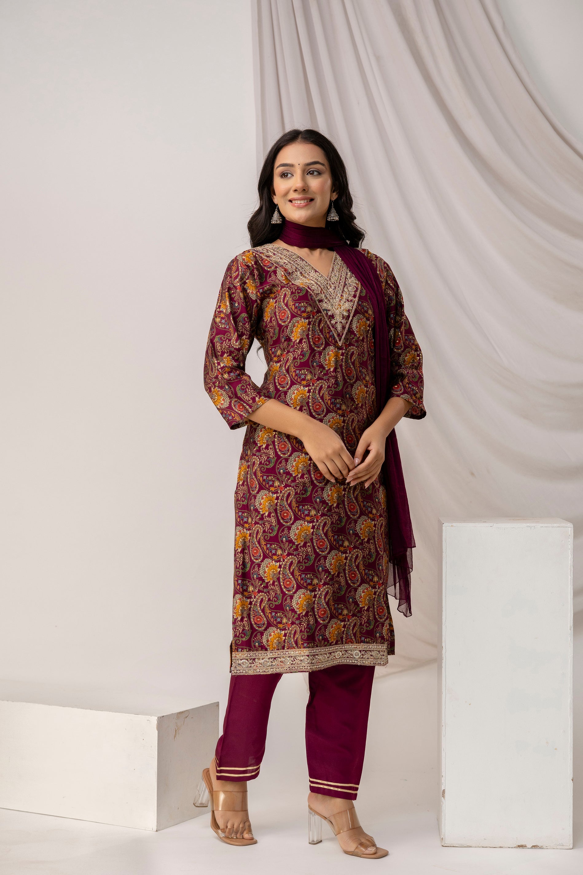 Printed Kurti Set With Jari Work