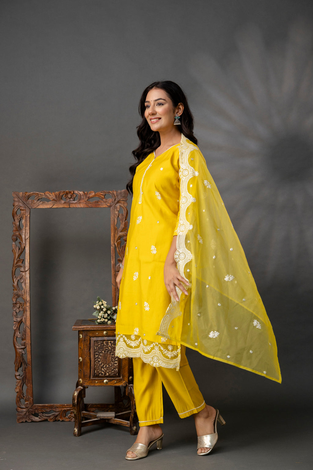 Thread Work Kurti Set