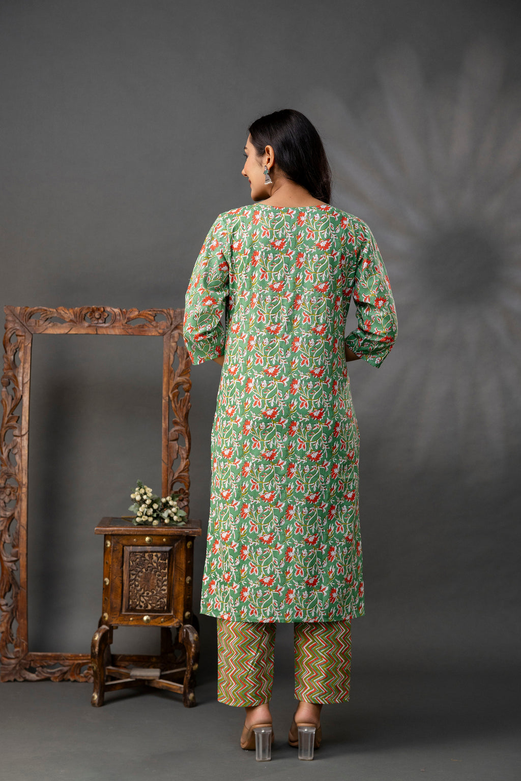 Printed V-Neck Kurti Set