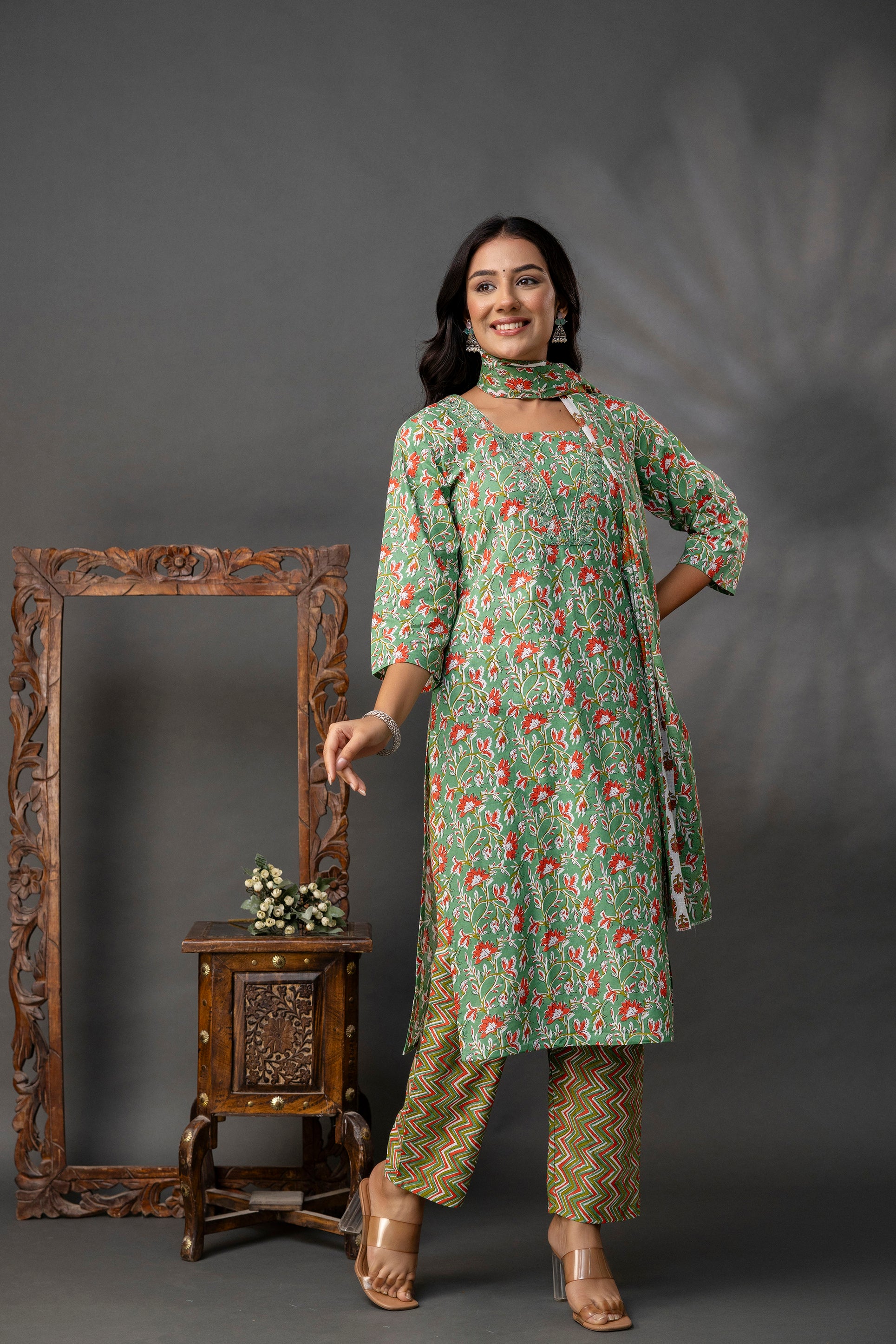 Printed V-Neck Kurti Set