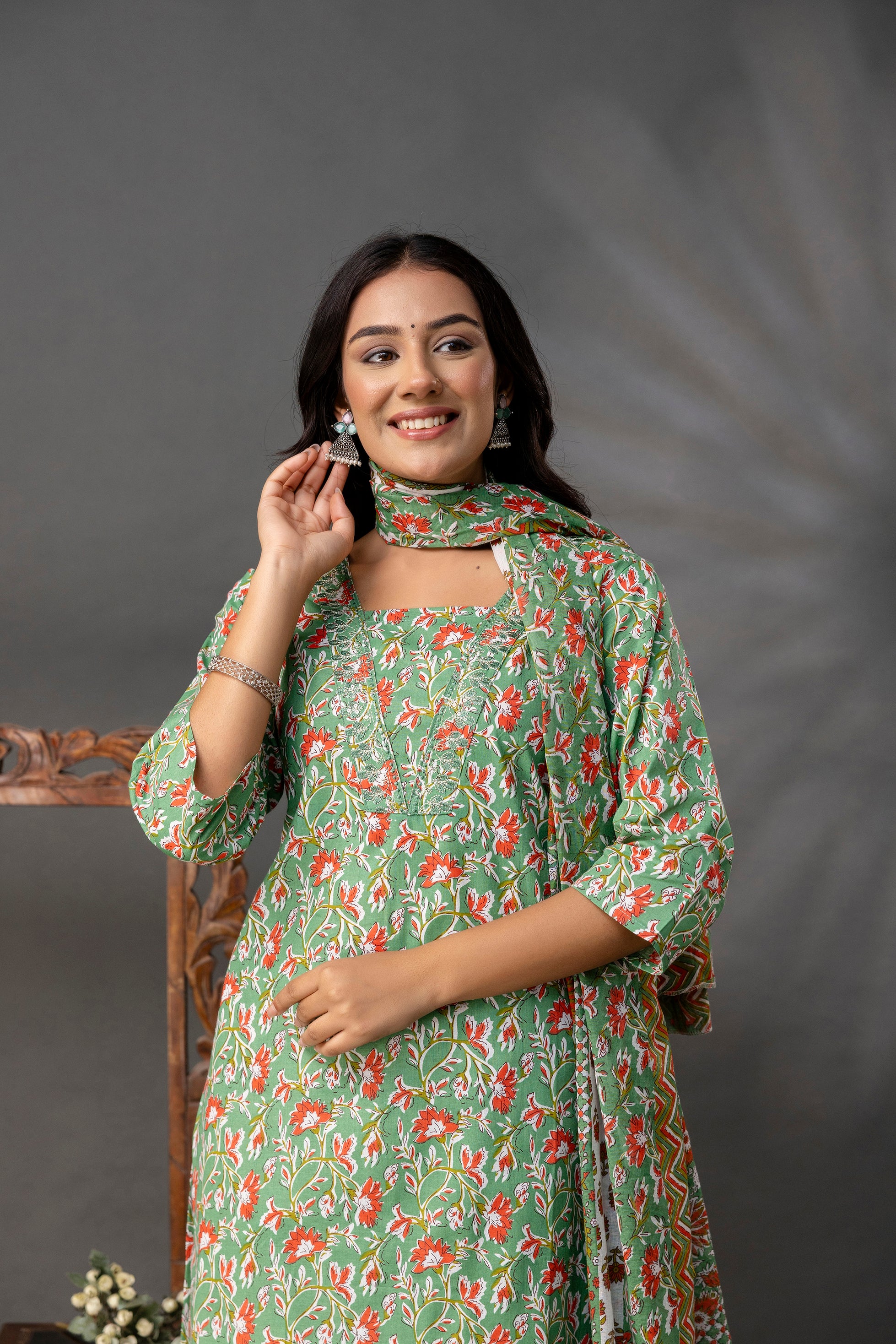 Printed V-Neck Kurti Set