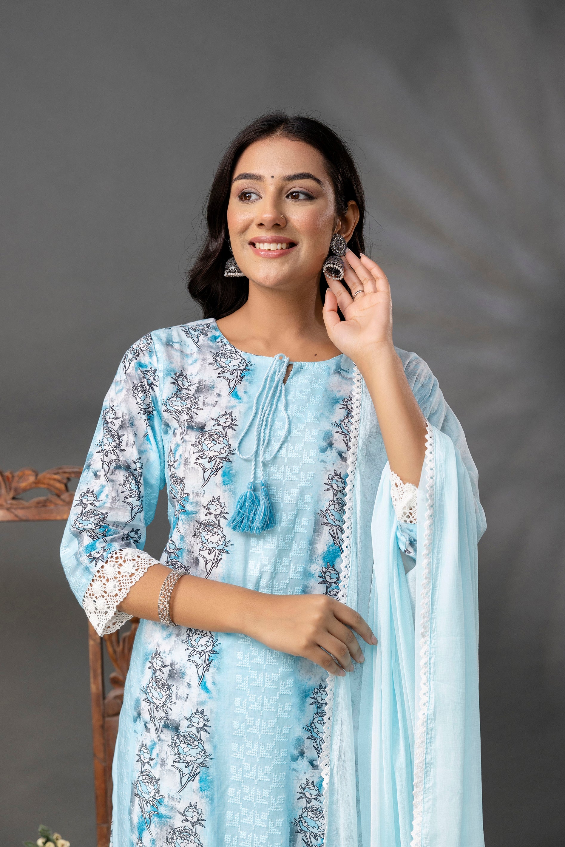 Printed Kurti with V-Wing Work Set
