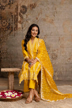 Pakistani Charm Kurti Set