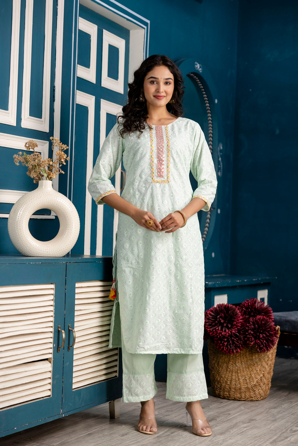 Chinnon Gotta Patti Kurti Set