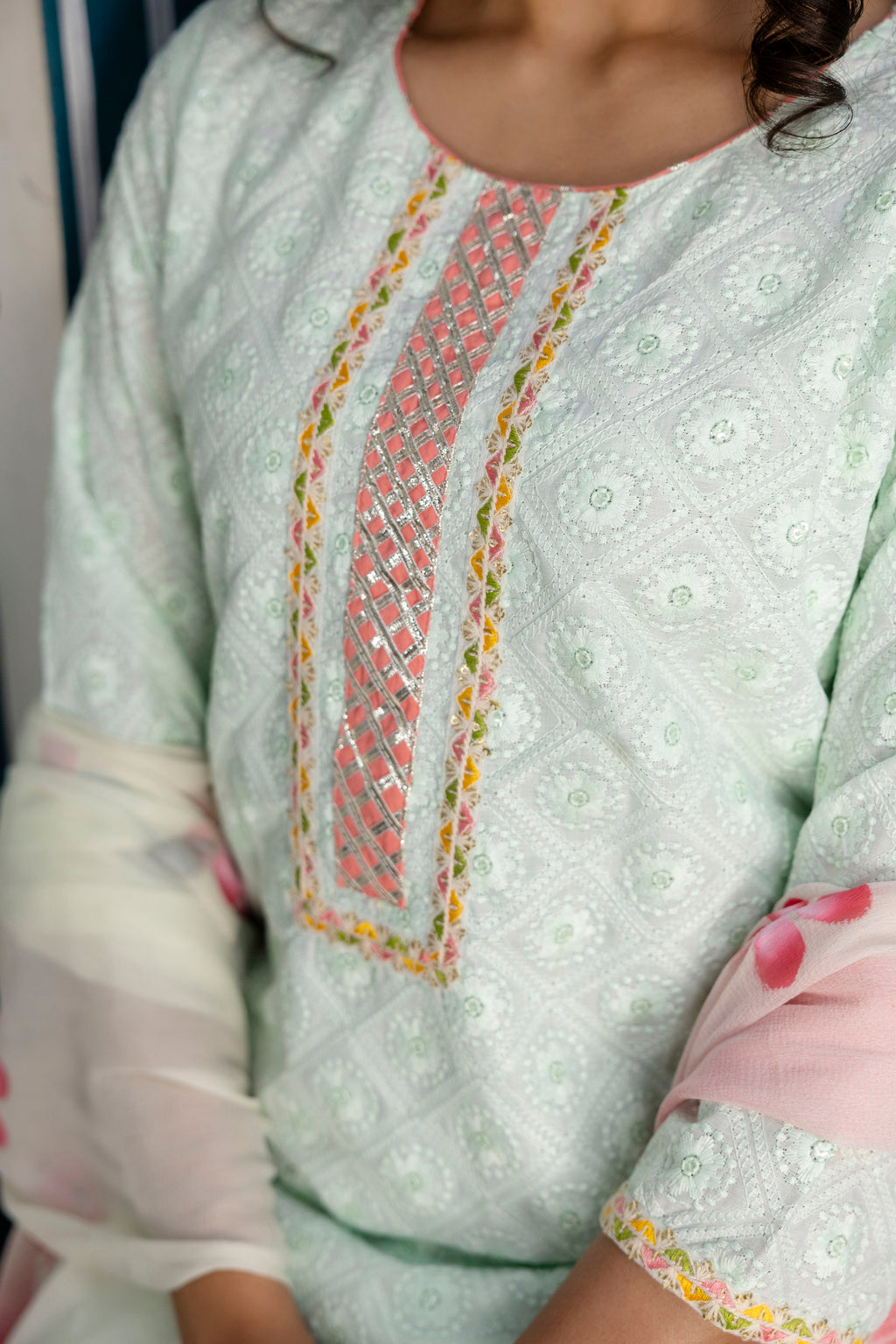 Chinnon Gotta Patti Kurti Set