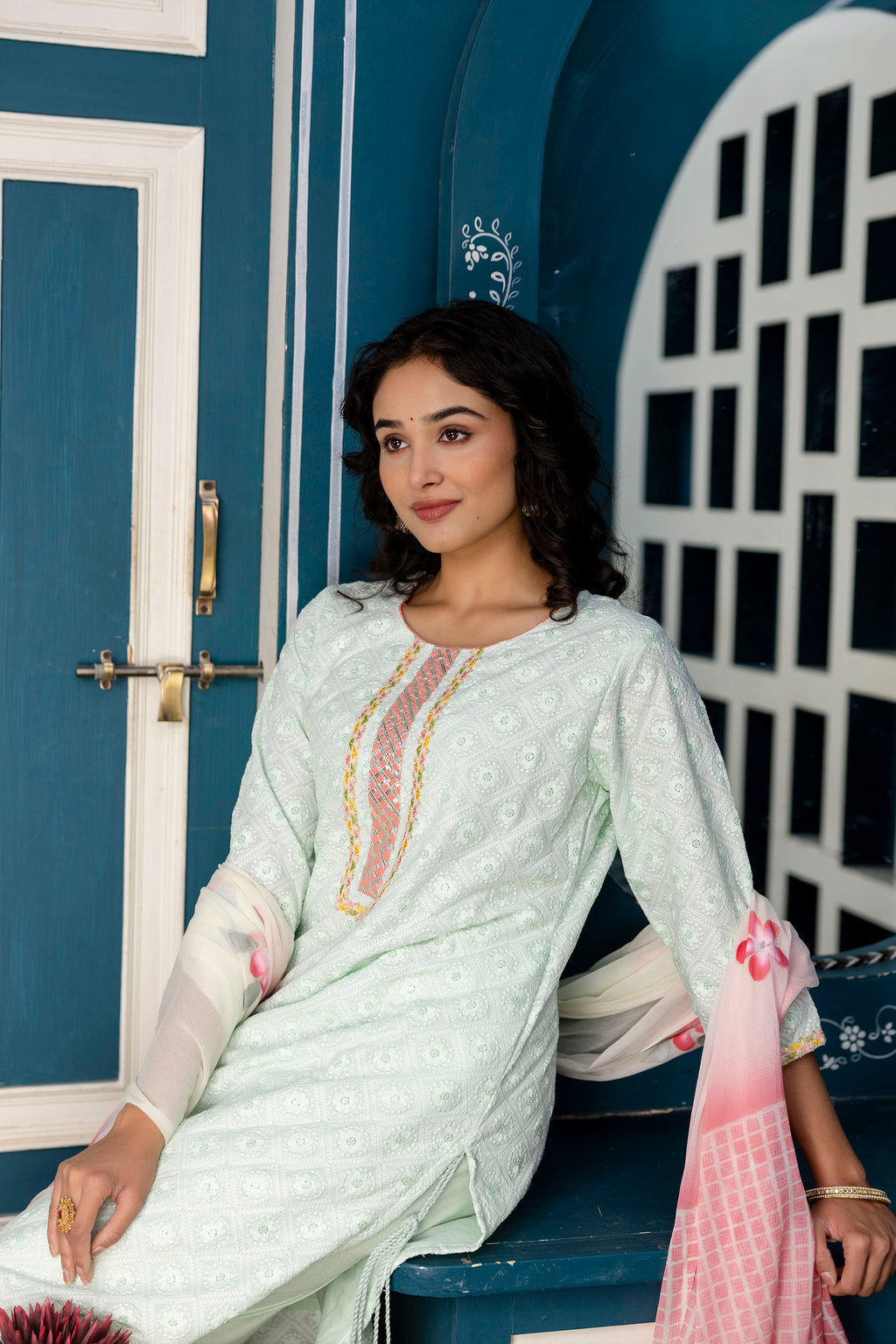 Chinnon Gotta Patti Kurti Set