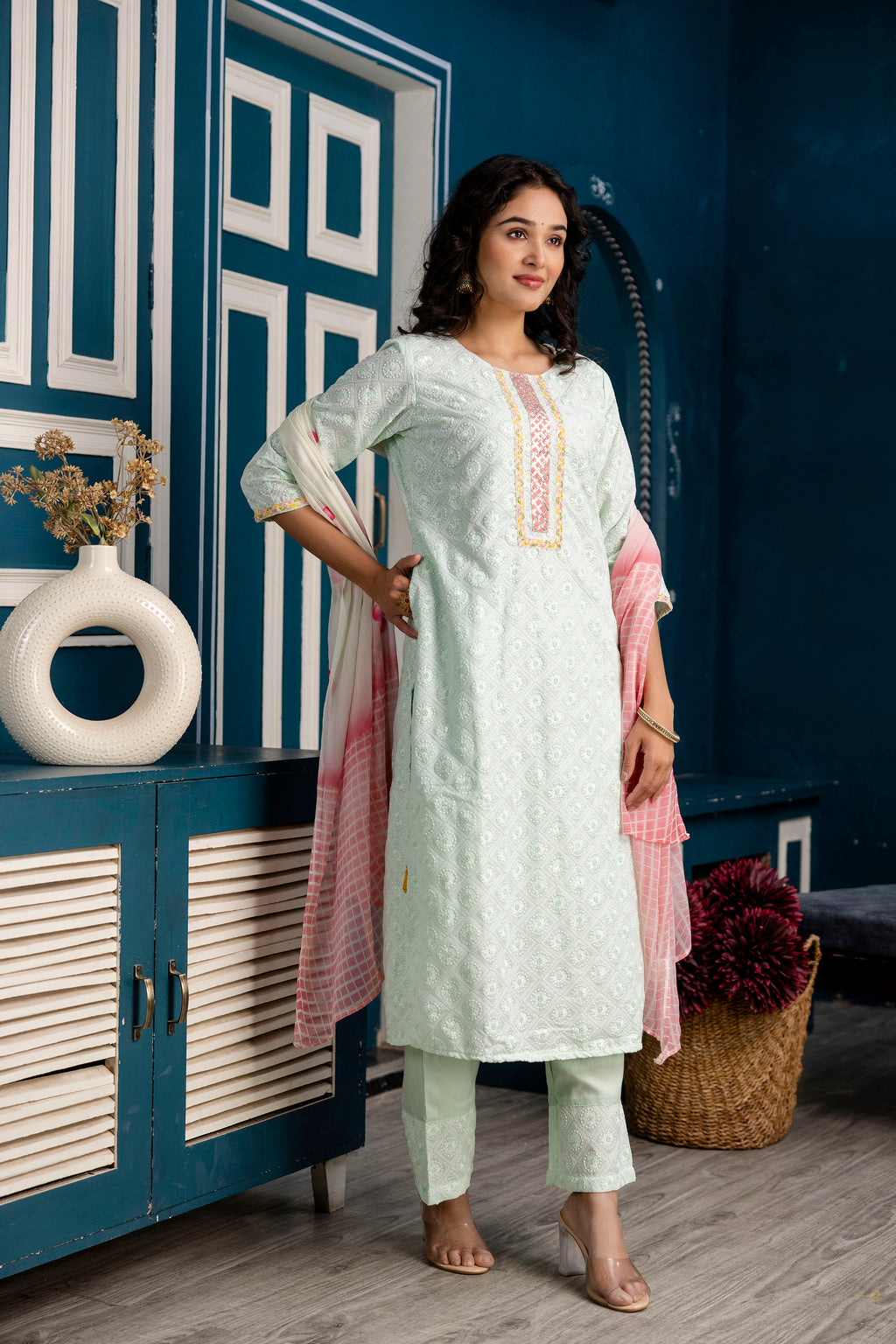 Chinnon Gotta Patti Kurti Set