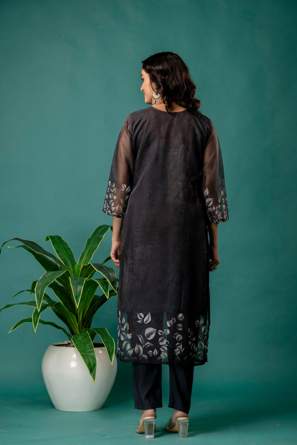 Zari Work Kurti Set with Organza Dupatta