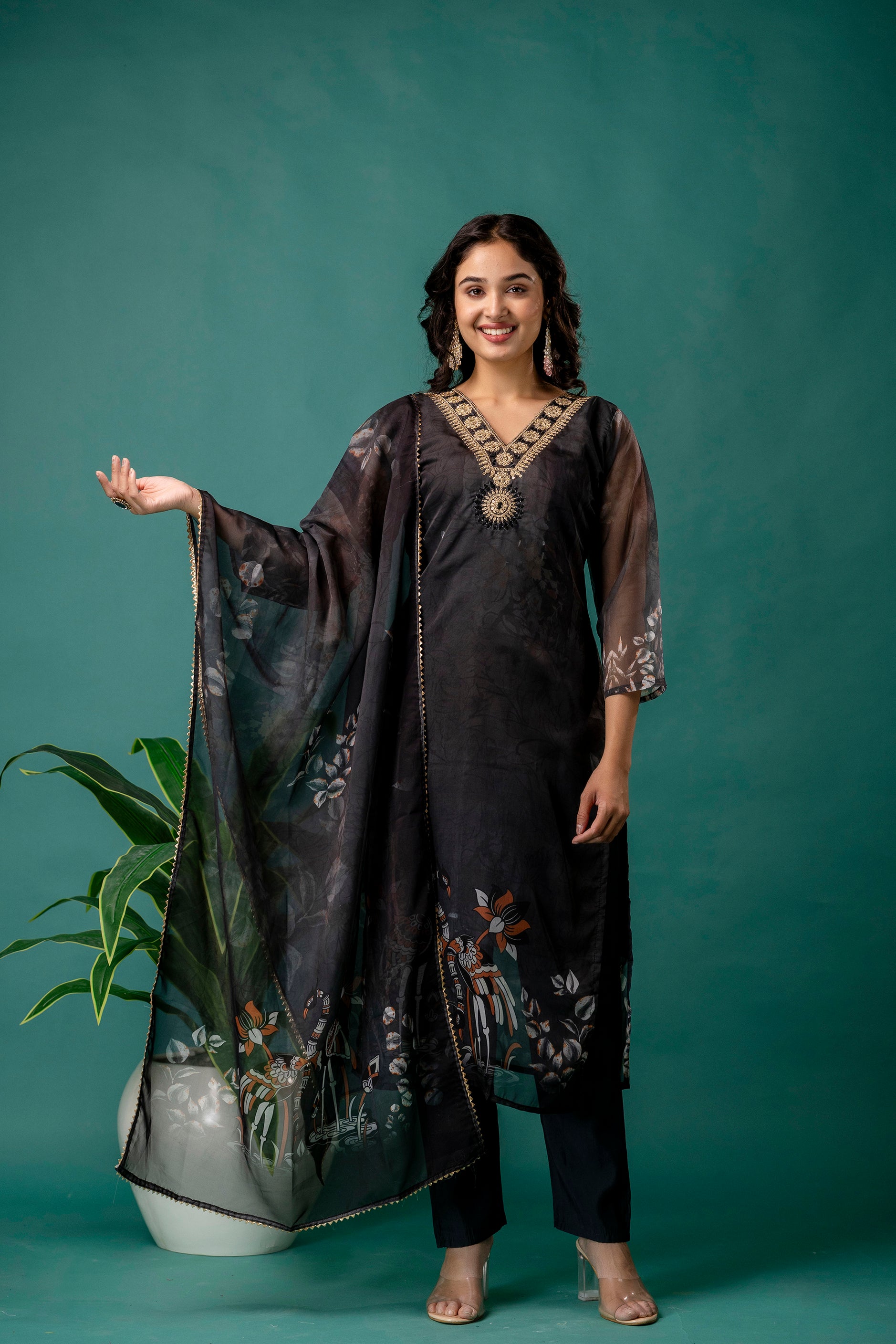 Zari Work Kurti Set with Organza Dupatta