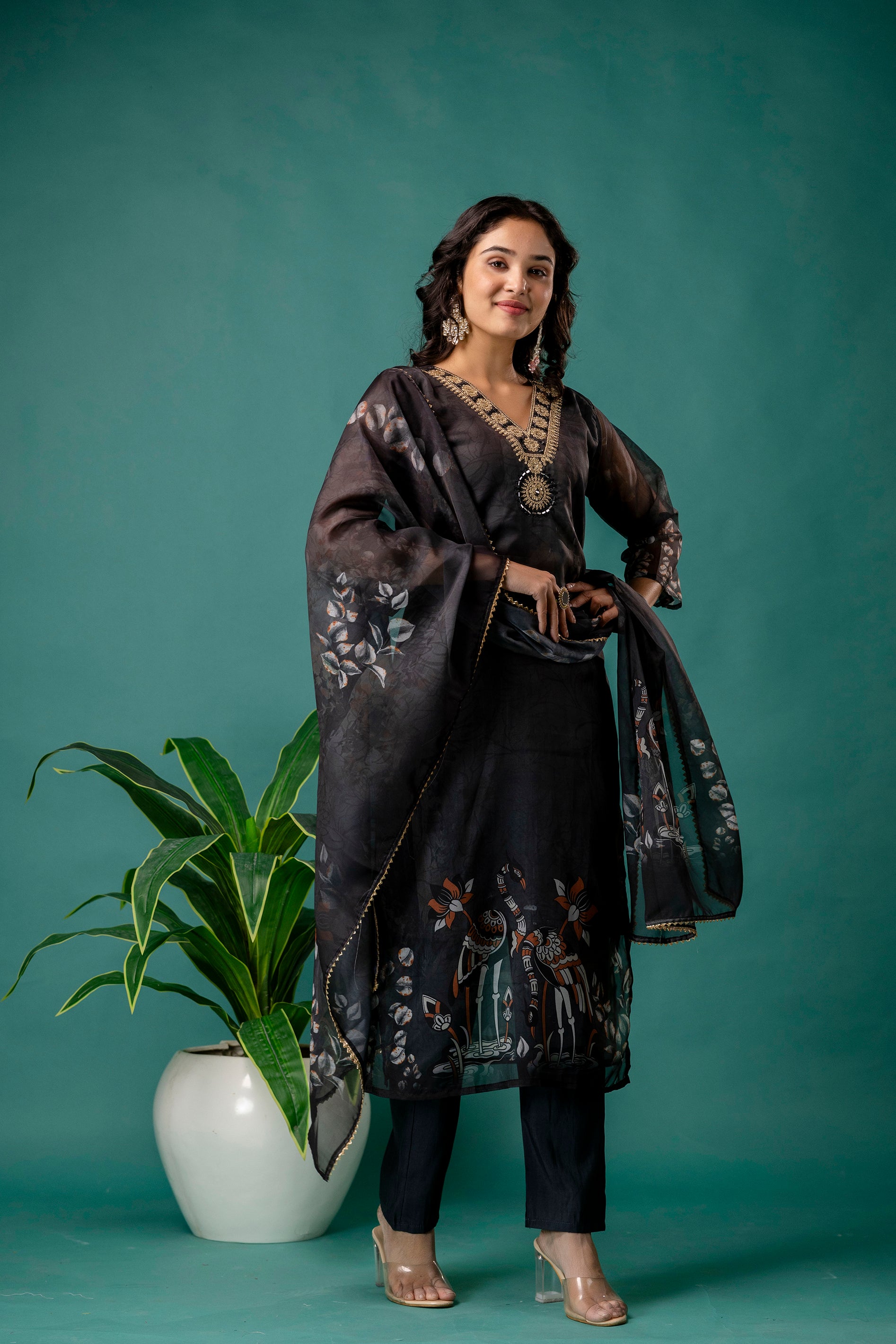 Zari Work Kurti Set with Organza Dupatta