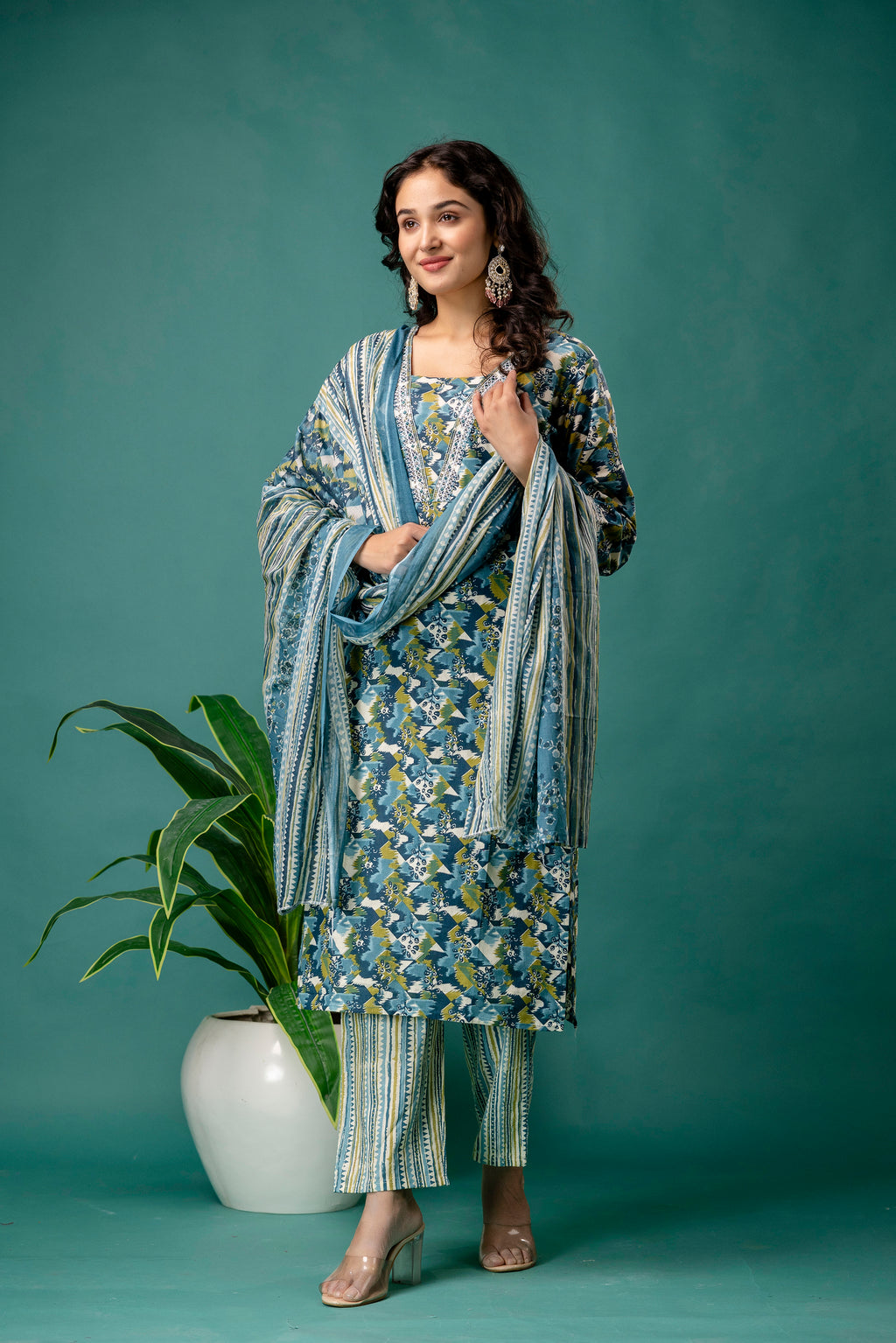 Printed V-Neck Dori Work Kurti Set