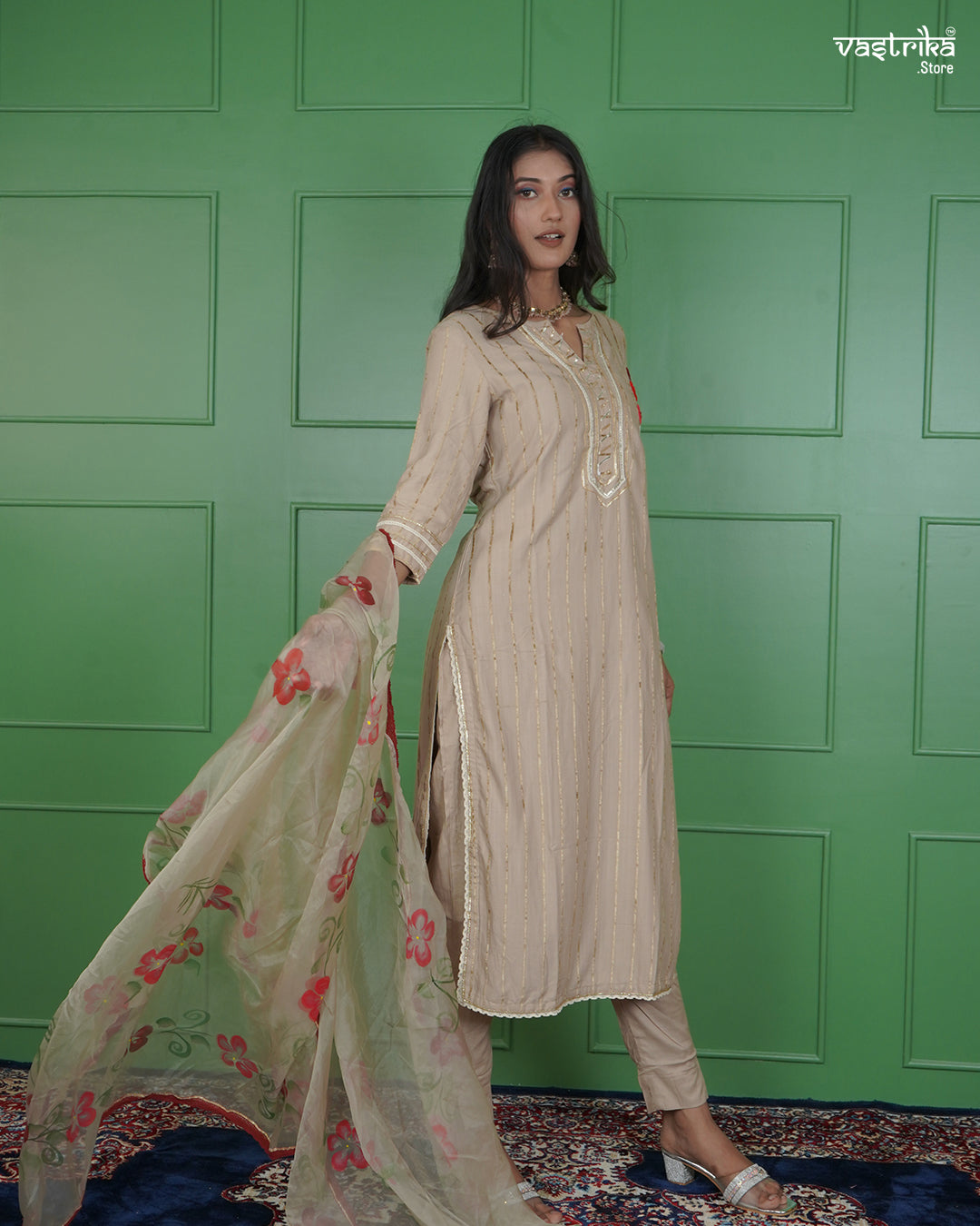 Jari & Handwork Kurti Set