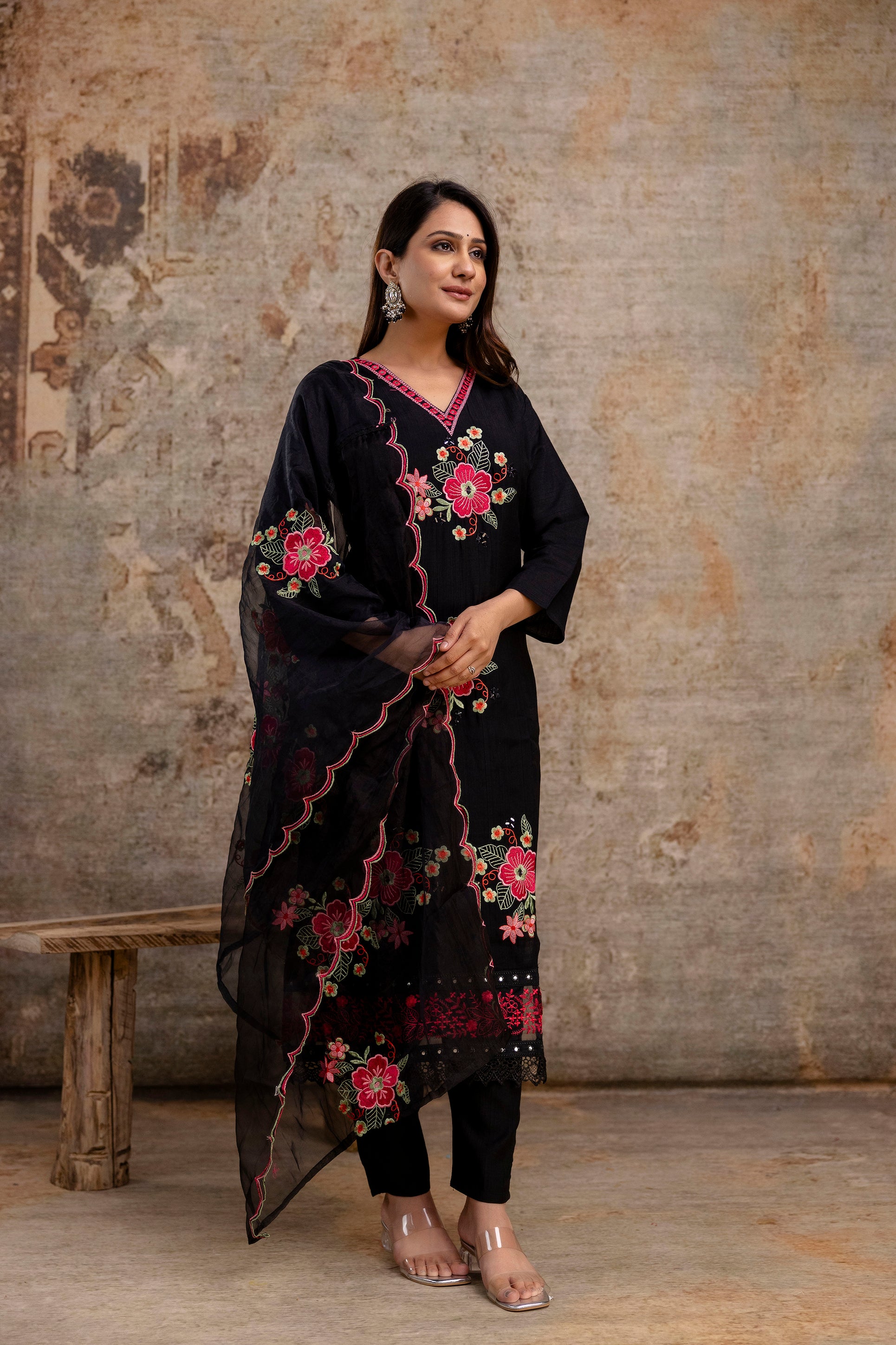 Resham Work V-Gala Kurti