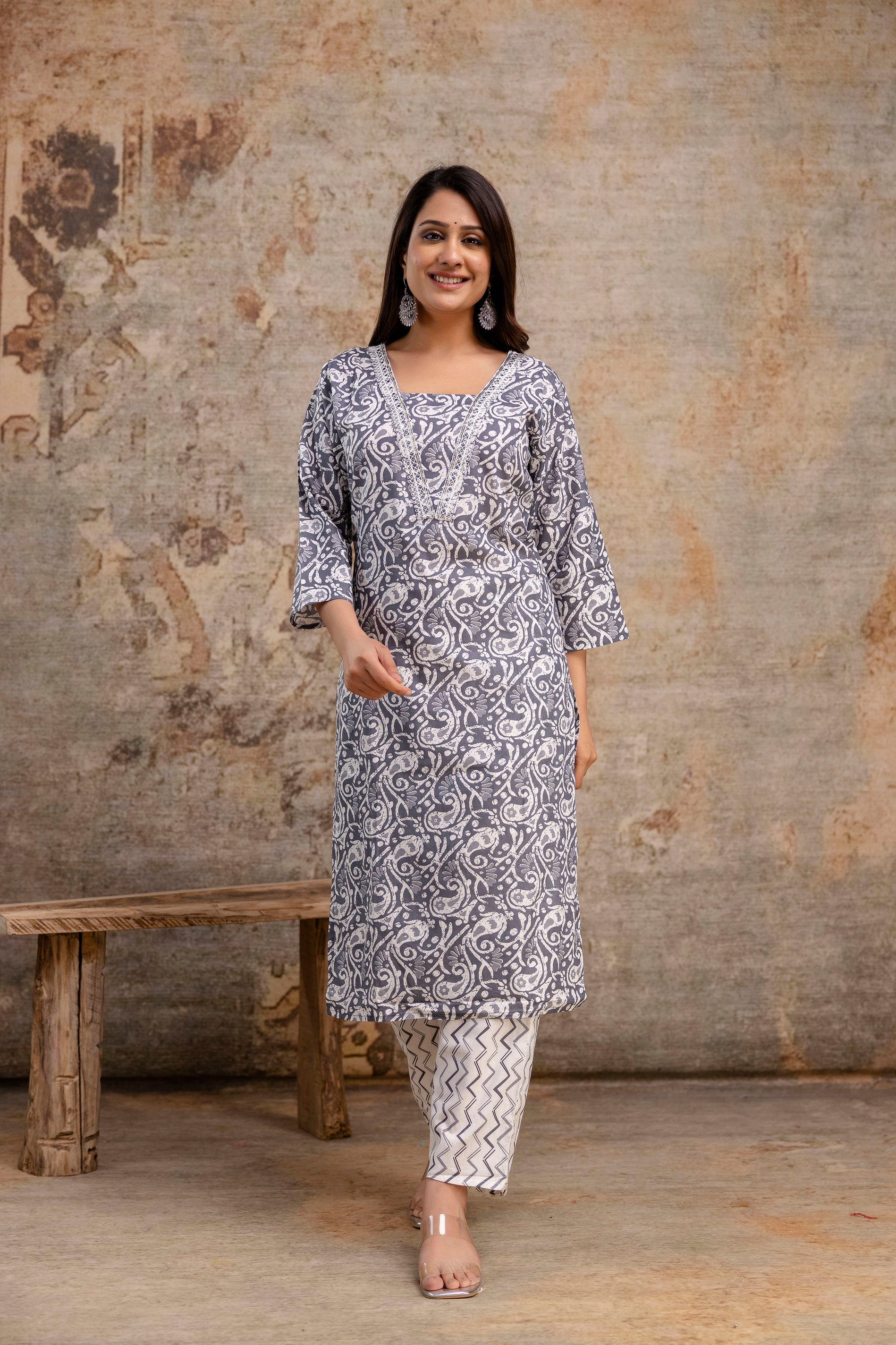 Resham Work V-Gala Kurti with Simple Bottom