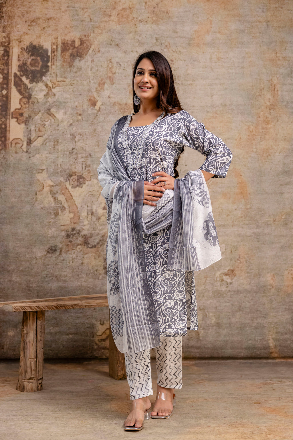 Resham Work V-Gala Kurti with Simple Bottom