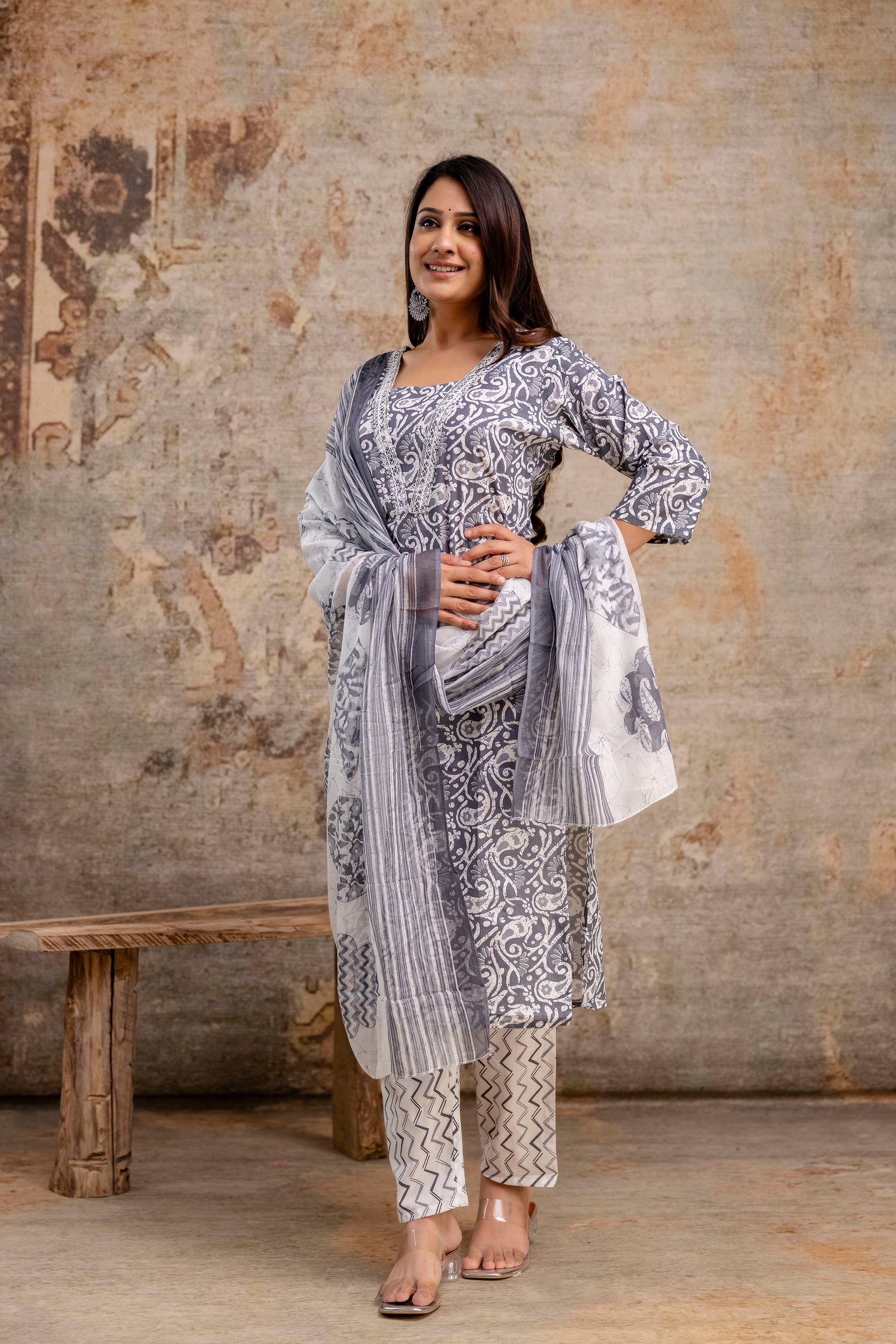 Resham Work V-Gala Kurti with Simple Bottom