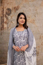 Resham Work V-Gala Kurti with Simple Bottom