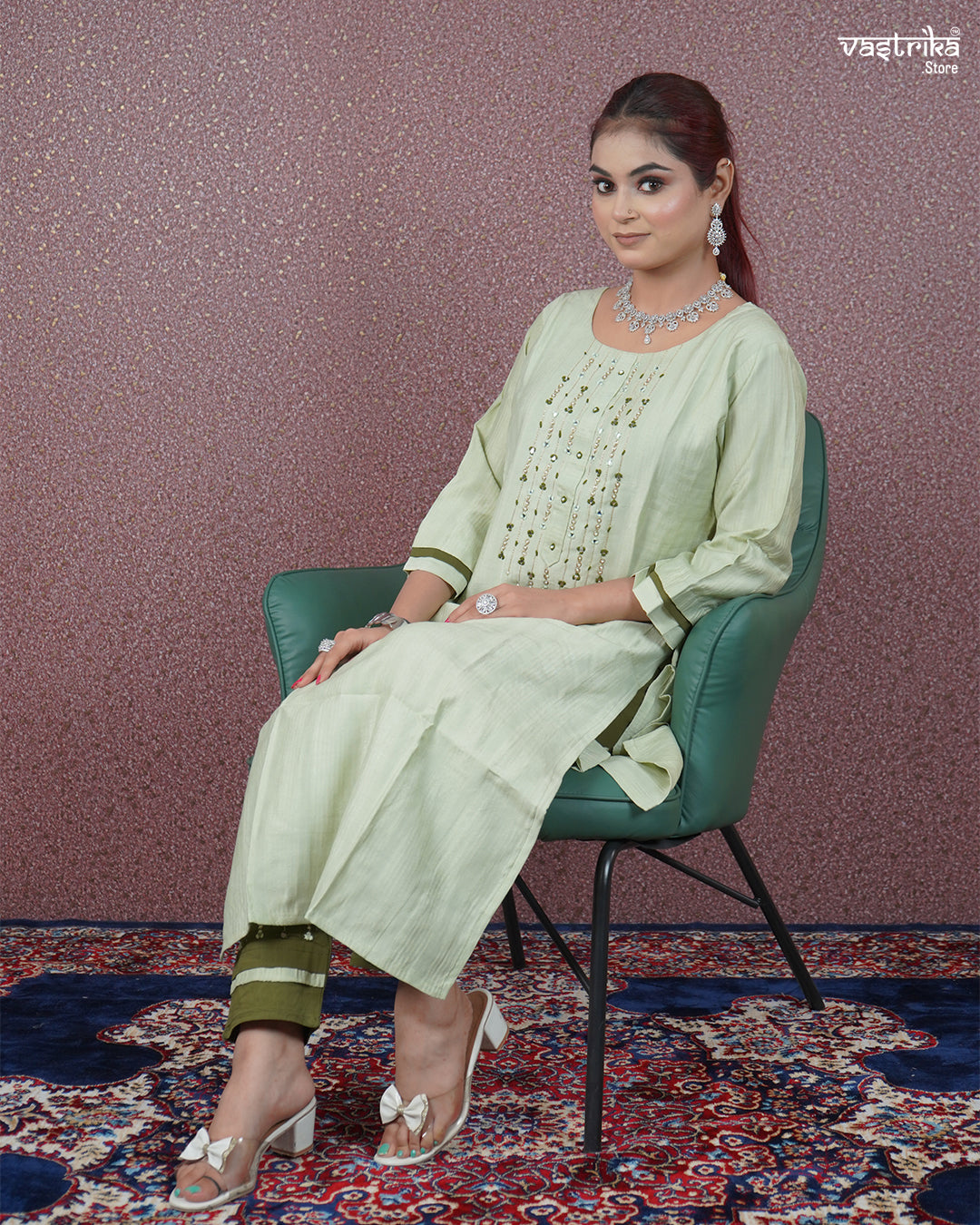 Handcrafted Elegance Kurti Set
