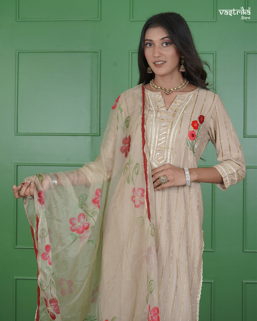 Jari & Handwork Kurti Set