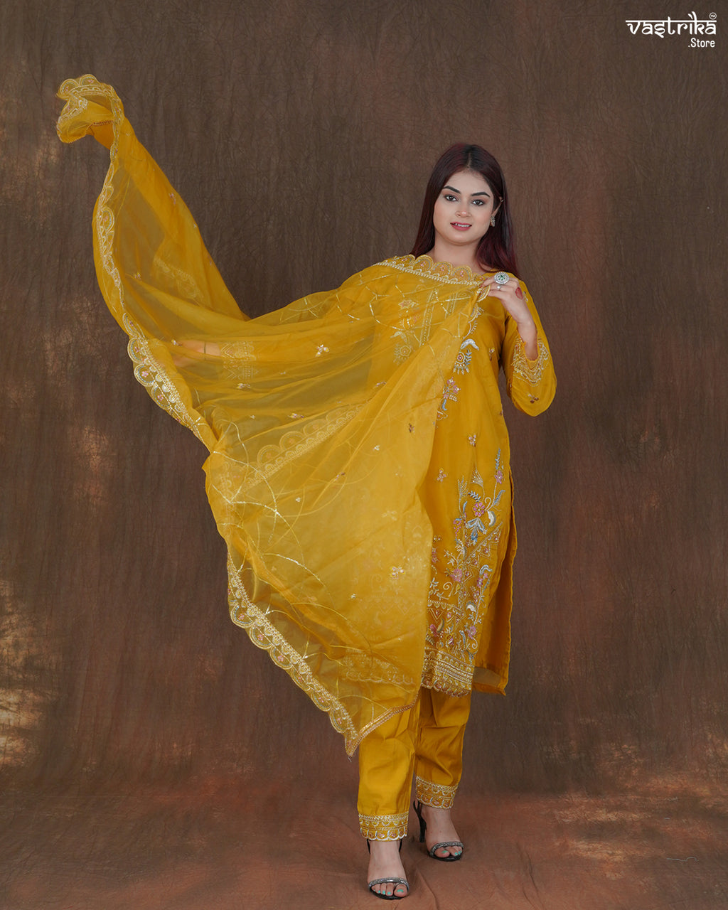 Zariya Handworked Jari Kurti Set