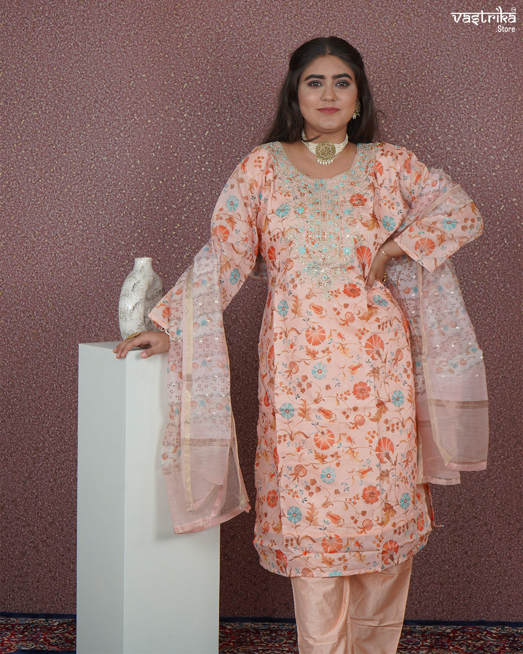 Straight Jari Work Kurti Set