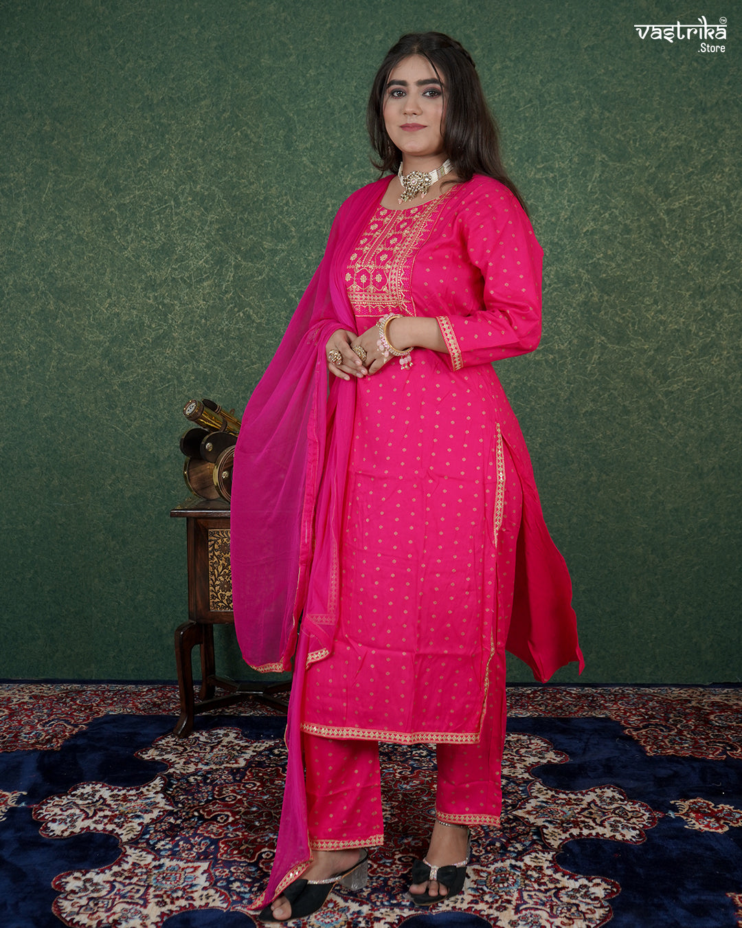 Resham & Thread Work Kurti Set
