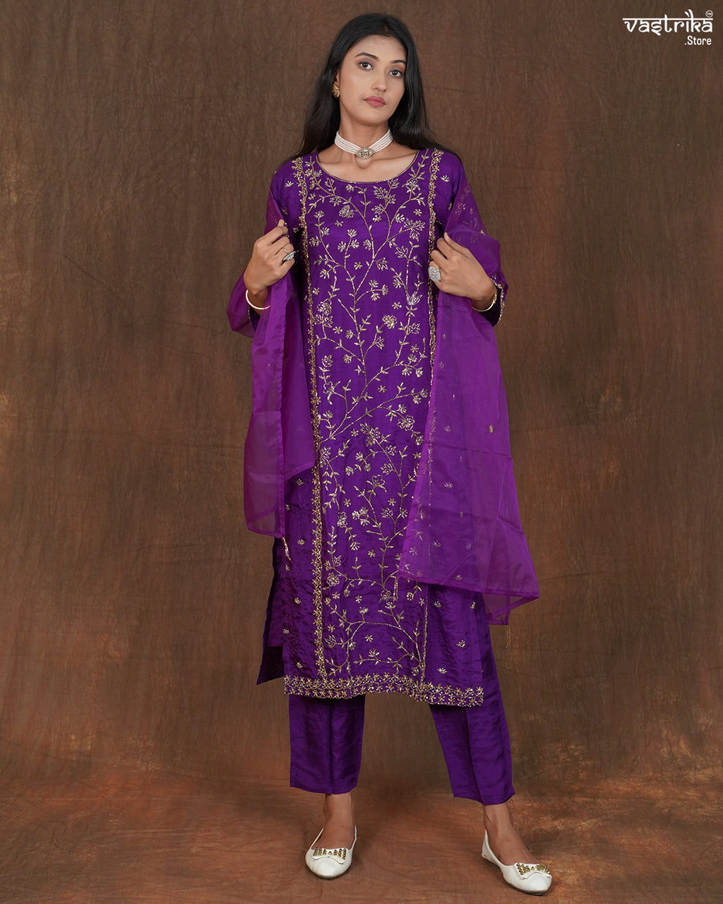 Full Jaal Handworked Kurti Set