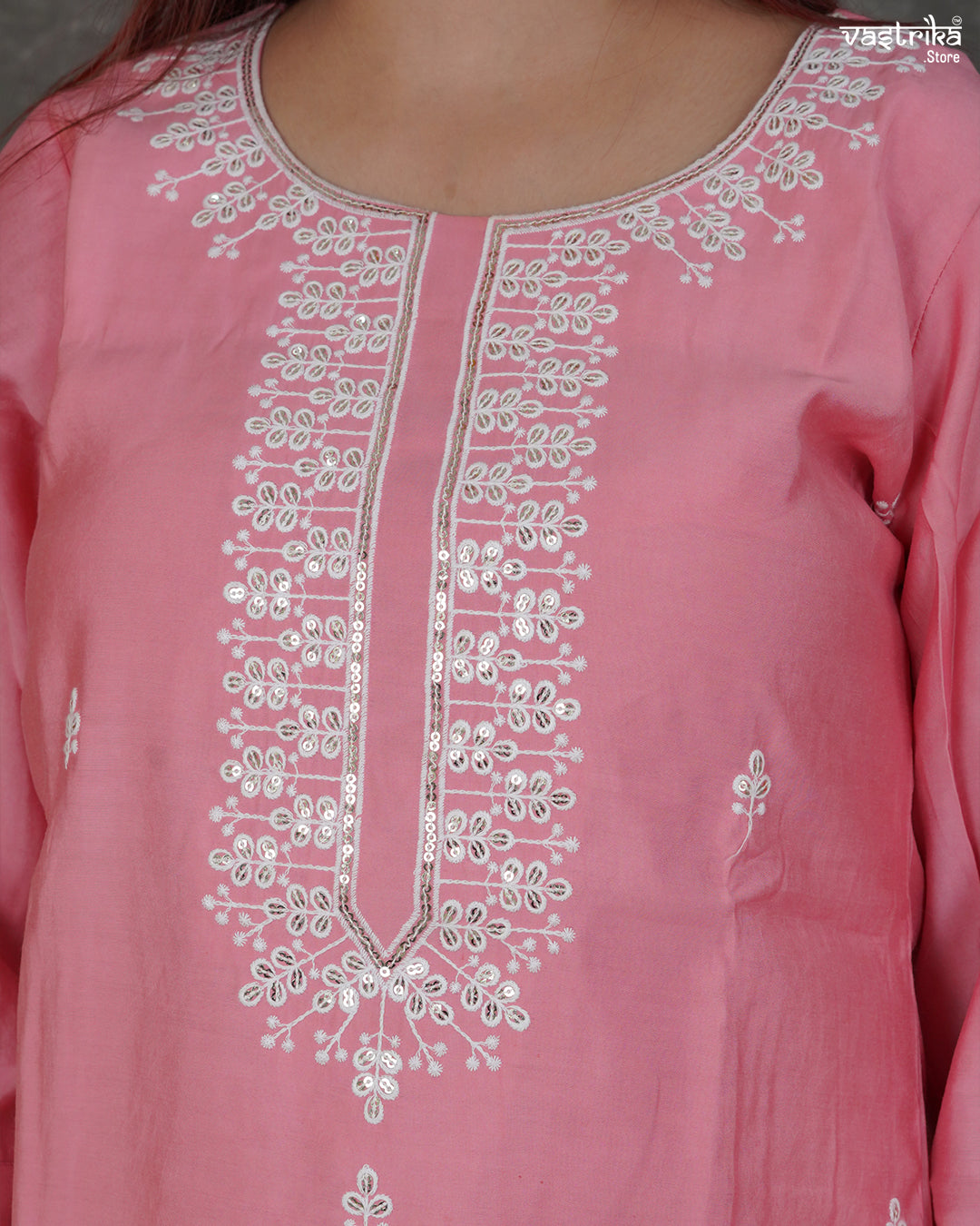 Zohra Threadwork Kurti Set