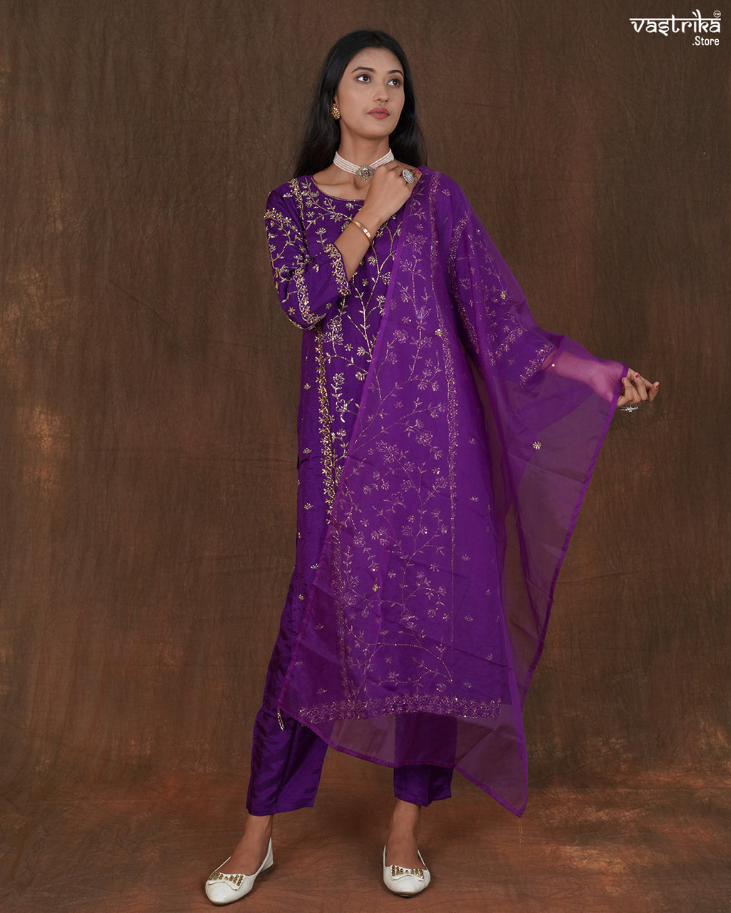 Full Jaal Handworked Kurti Set
