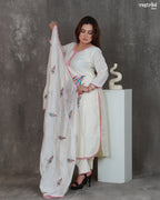 Elegant V-Neck Thread Work Kurti Set