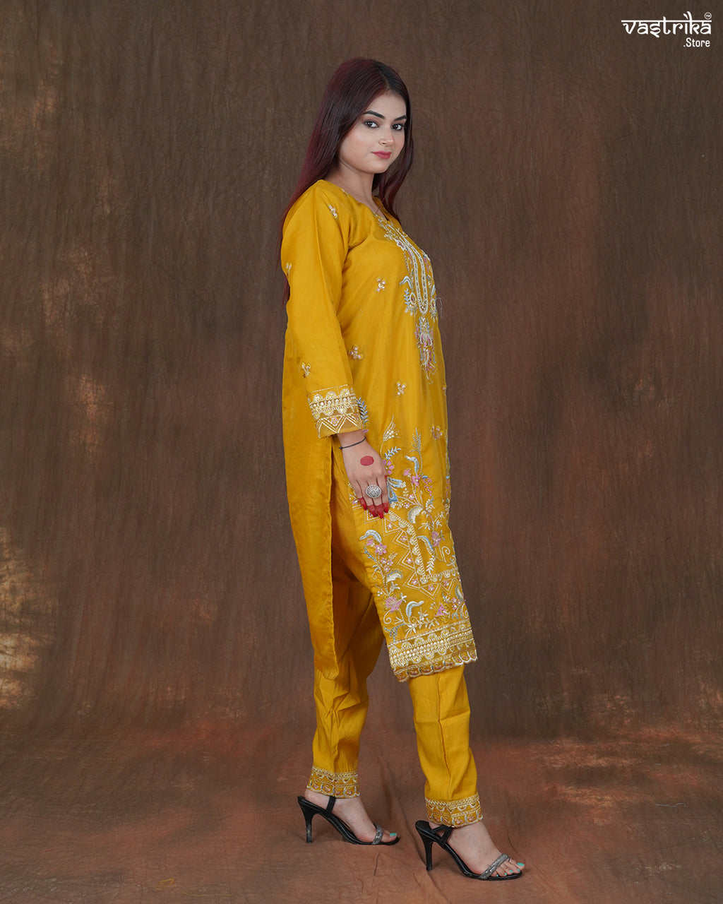 Zariya Handworked Jari Kurti Set