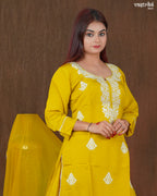 Naira Threadwork Kurti Set